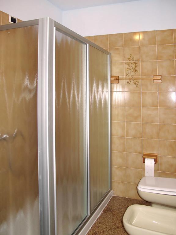 Residence Casa Rosa Gera Lario Zewnętrze zdjęcie