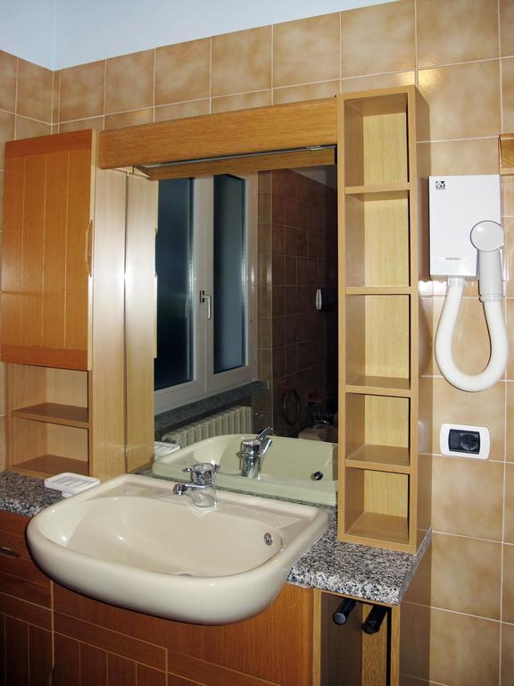 Residence Casa Rosa Gera Lario Zewnętrze zdjęcie
